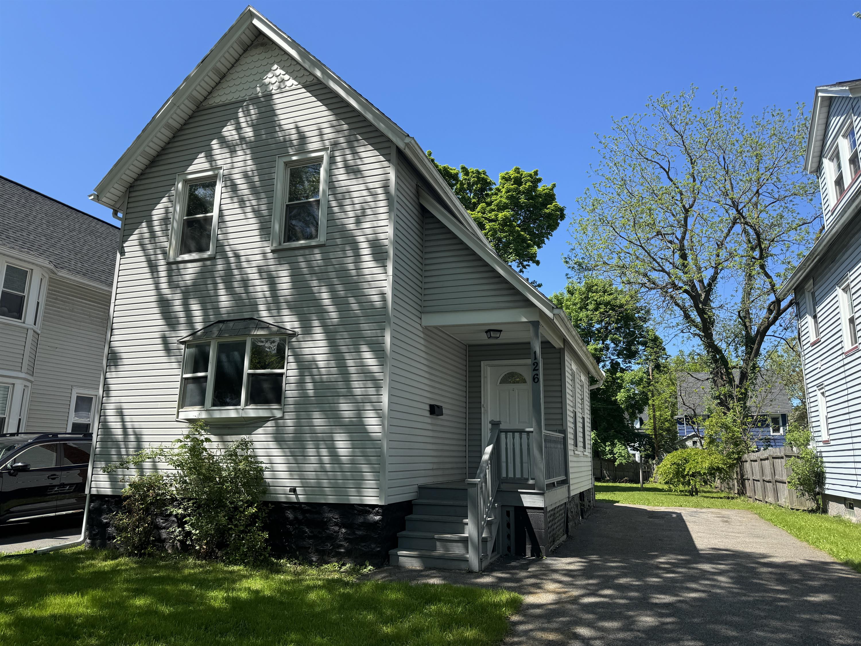 126 Parsells Avenue