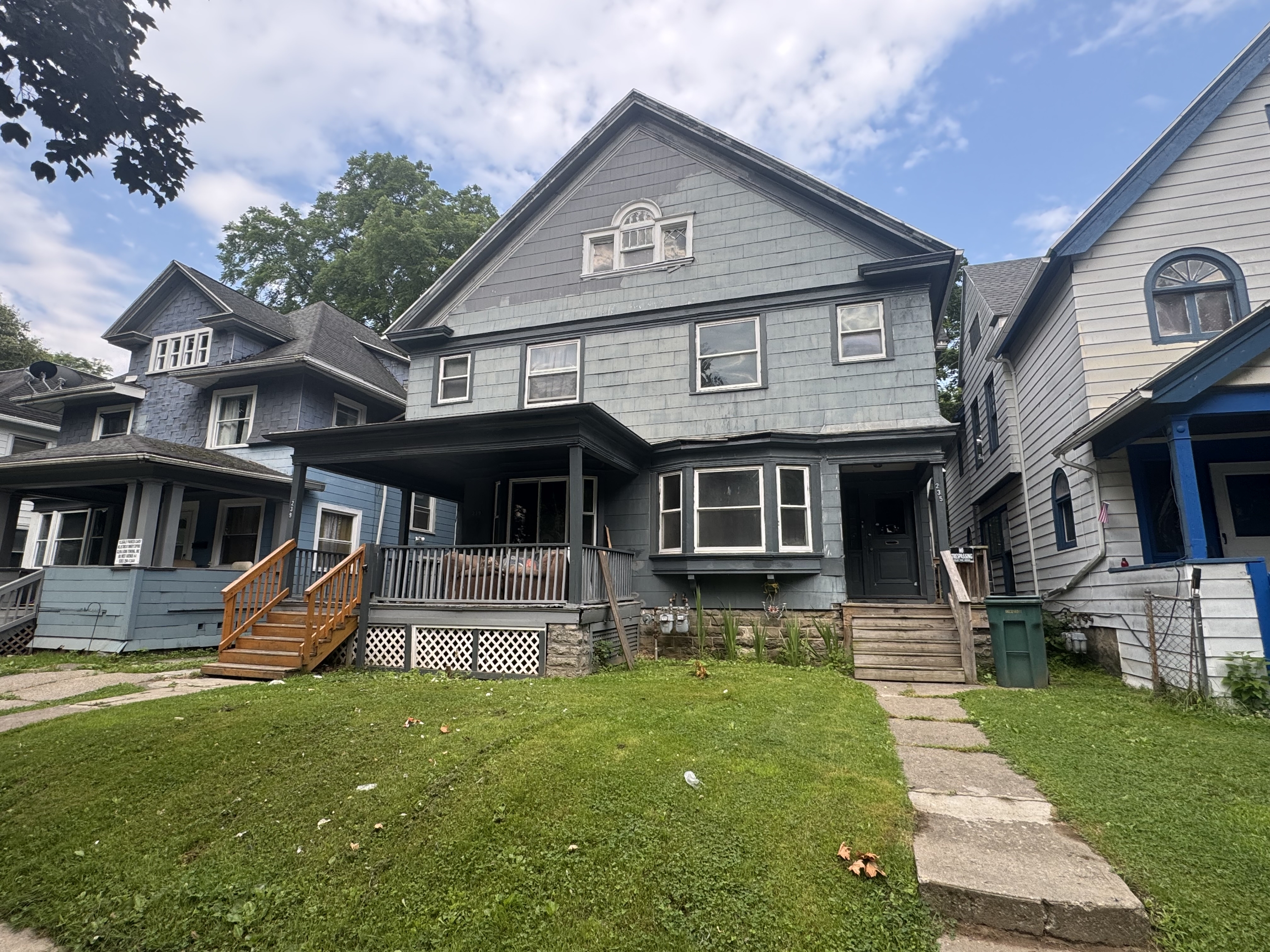 235-239 Kenwood Avenue - 235