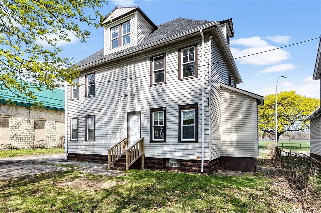 195 Bloss Street - 4