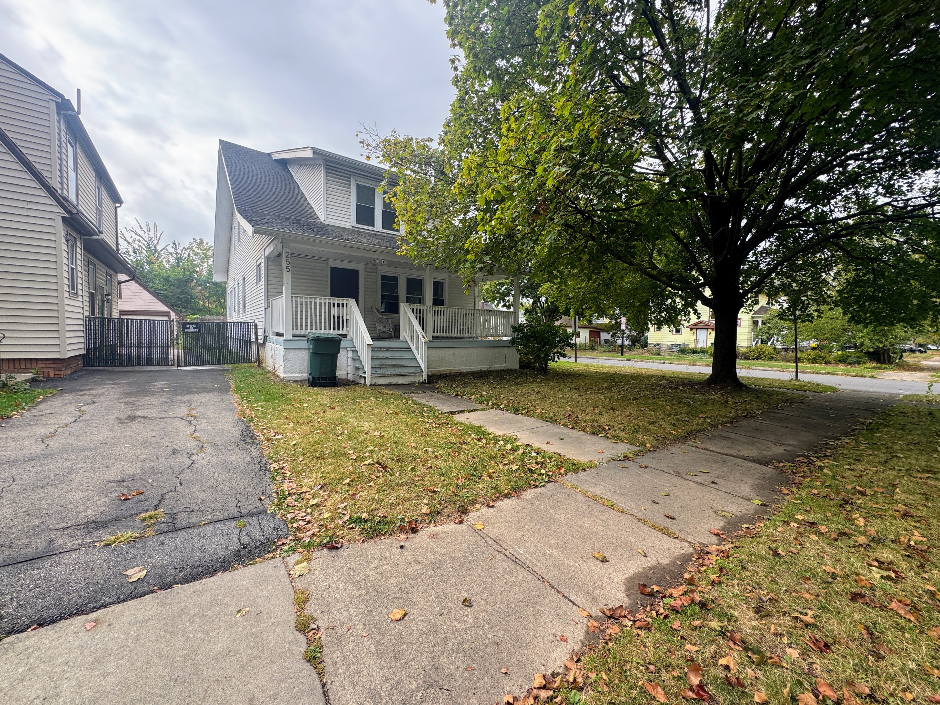 255 Genesee Park Boulevard - Up